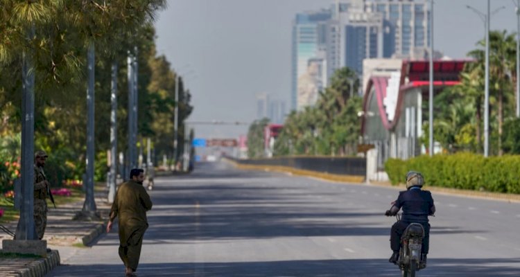 تصعيد أم تسوية.. رسائل ترامب المتضاربة تربك مسار الحرب مع إيران