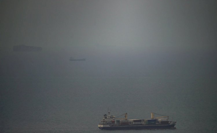 تصعيد في هرمز يشعل أسواق الطاقة ويهدد الملاحة العالمية