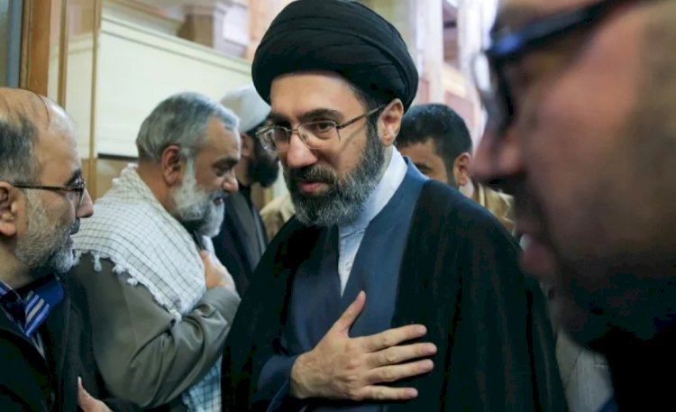 جبهة متشددة تهدد بإفشال اتفاق واشنطن وطهران وسط تصاعد الانقسام الداخلي في إيران