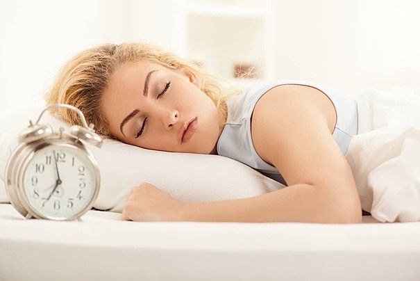 أسرار مكياج الـ No-Makeup للصباح.. إطلالة طبيعية في 5 دقائق فقط