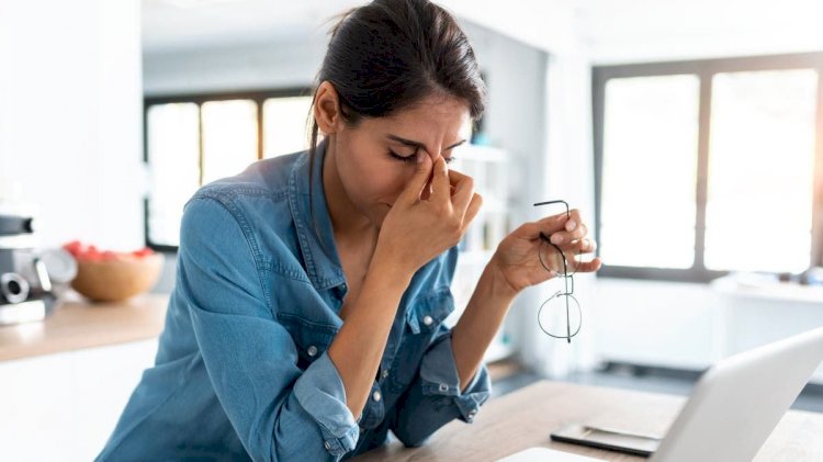 تفعلها كل يوم.. 4 عادات قد تؤثر في صحتك النفسي